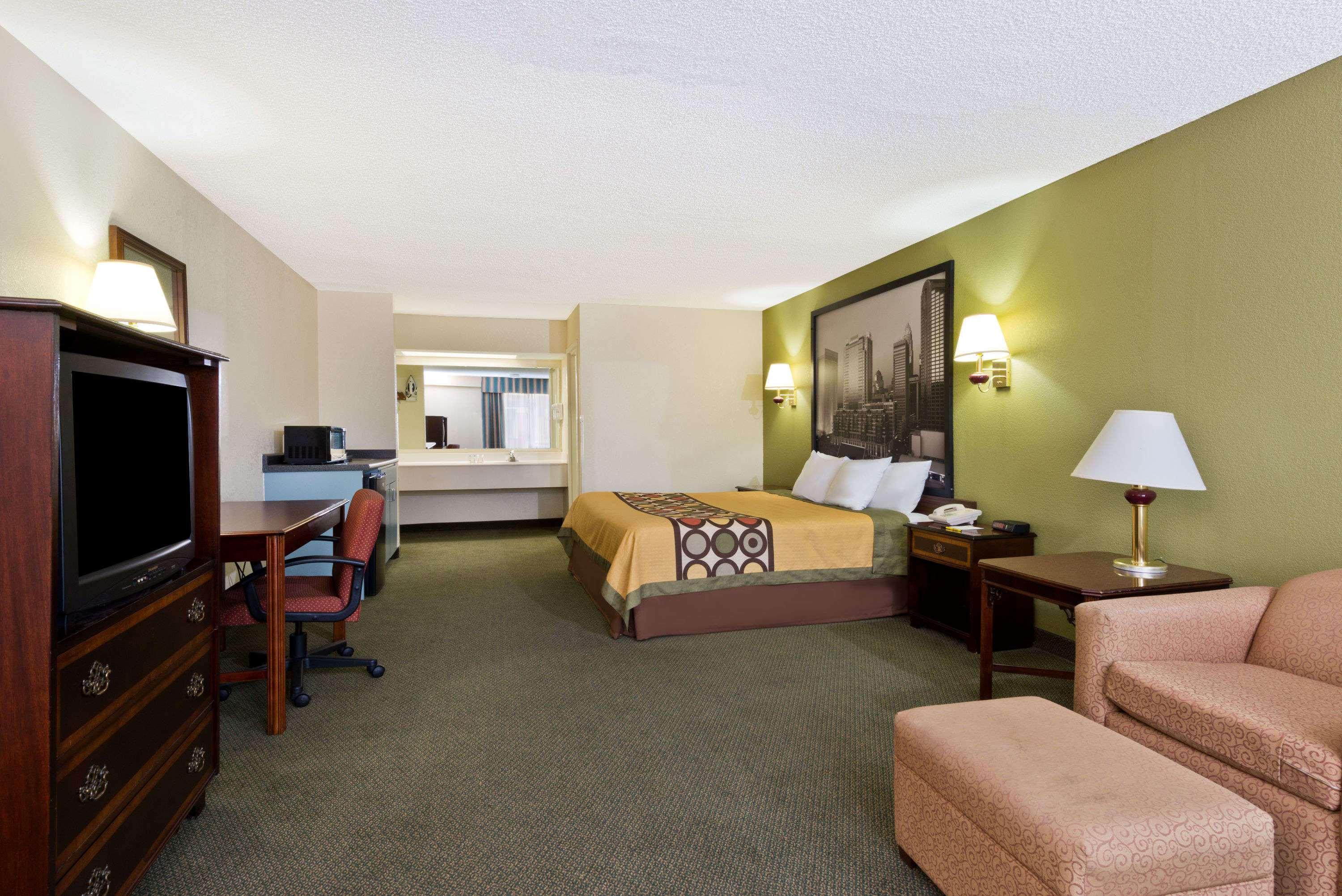 Super 8 By Wyndham Huntersville/Charlotte Area Bagian luar foto